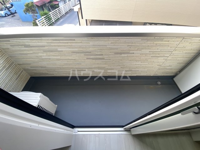 23/30 バルコニー