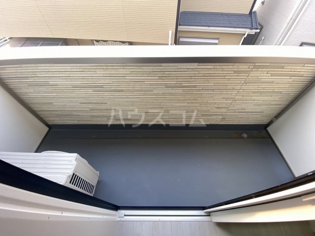 25/30 バルコニー