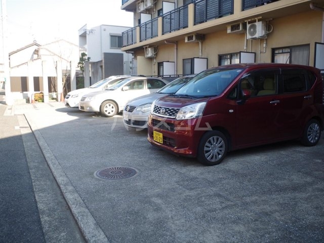 14/19 駐車場