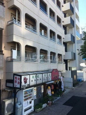 17/18 エントランス