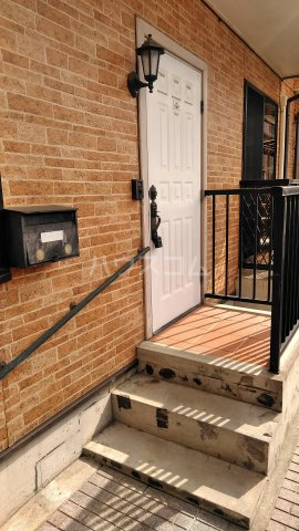 2/5 エントランス