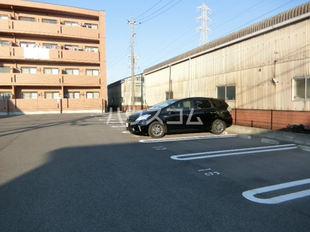 14/20 駐車場