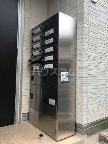 22/30 エントランス