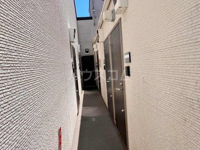 2/3 エントランス