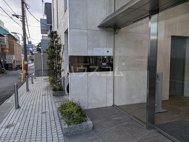 21/23 エントランス