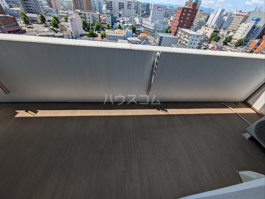 21/30 バルコニー