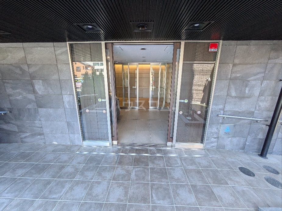 2/4 エントランス