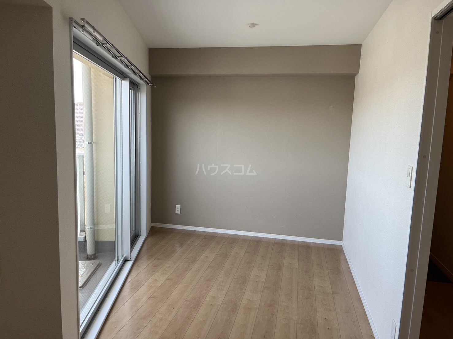 20/27 バルコニー