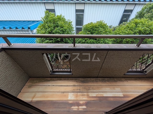 16/23 バルコニー