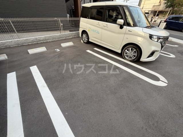22/30 駐車場