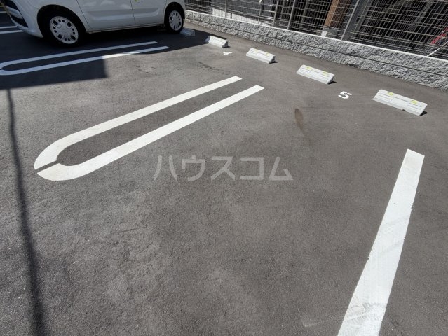 22/30 駐車場