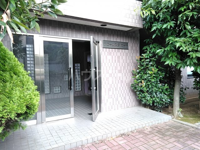 2/5 エントランス