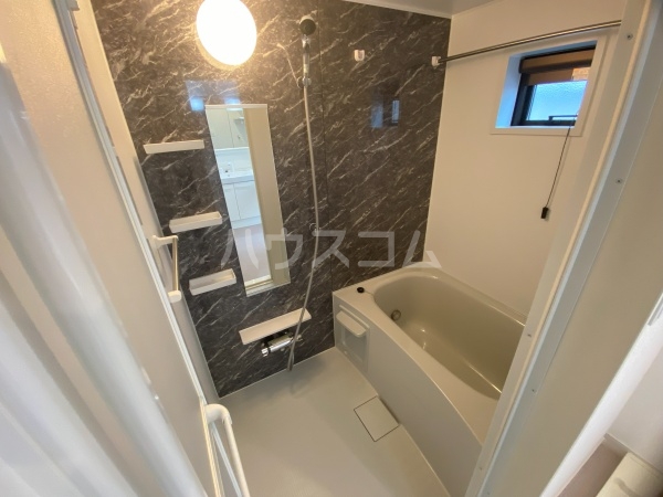 14/30 浴室