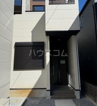 15/17 エントランス