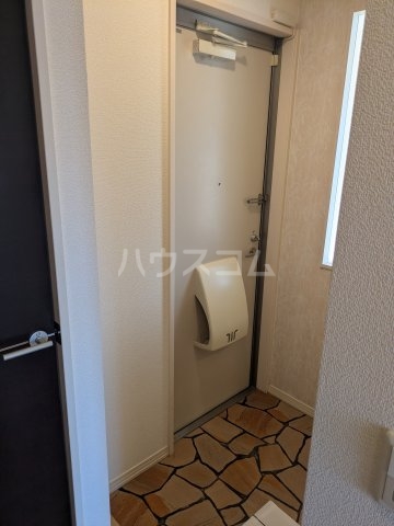 13/30 玄関