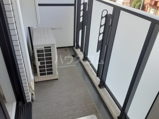 23/30 バルコニー