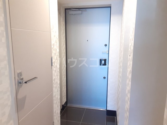 14/30 玄関
