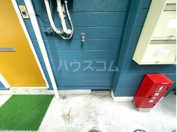 16/21 エントランス