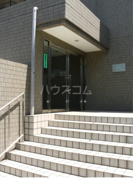 14/21 エントランス