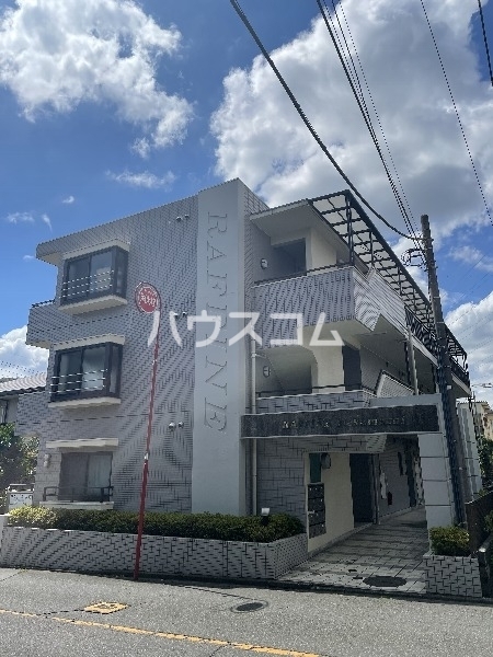 17/26 エントランス