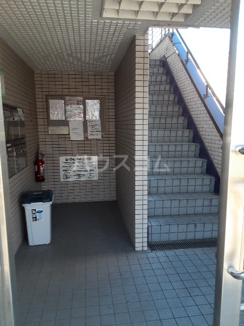 17/21 エントランス