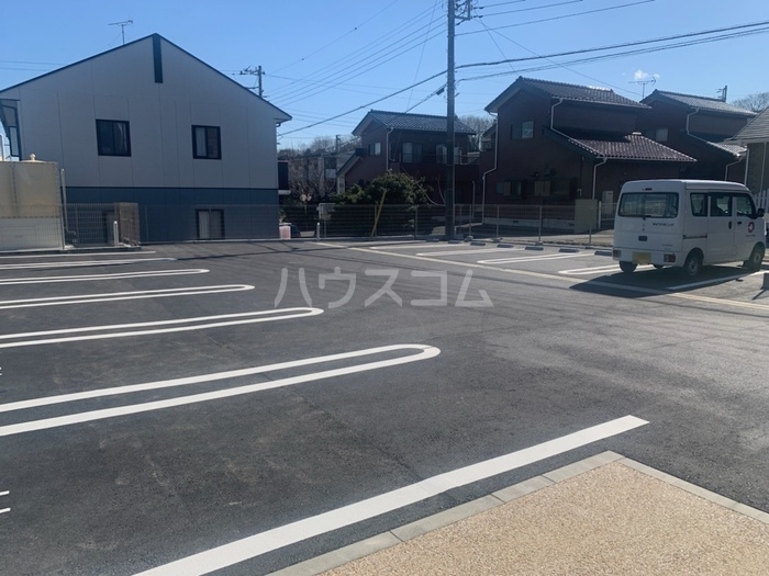 18/19 駐車場