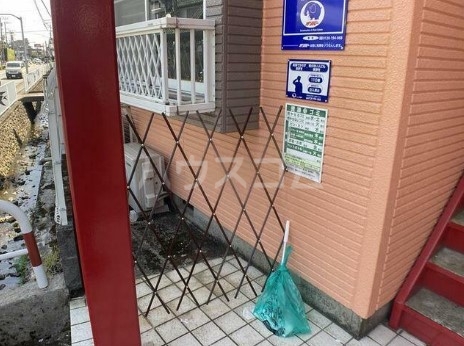 13/22 エントランス