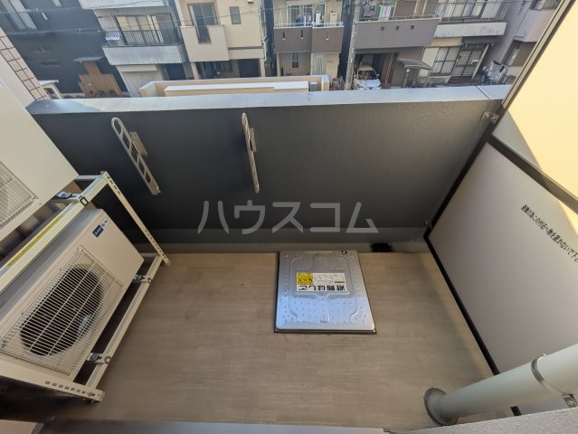 19/30 バルコニー