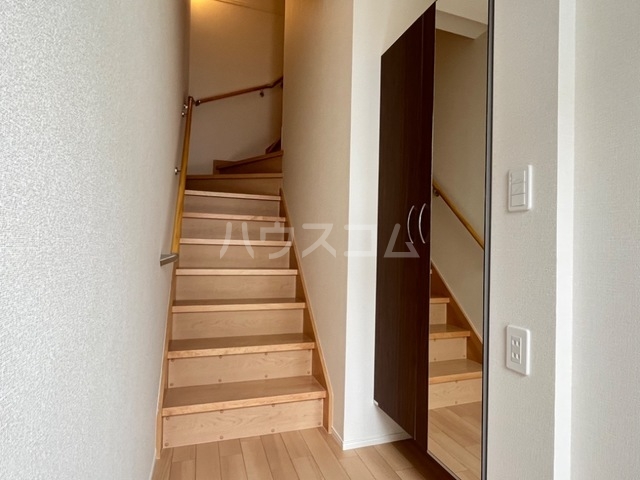 13/30 玄関
