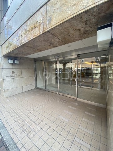 26/30 エントランス