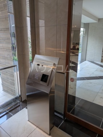 29/30 エントランス