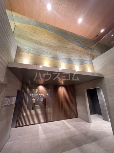 15/26 エントランス