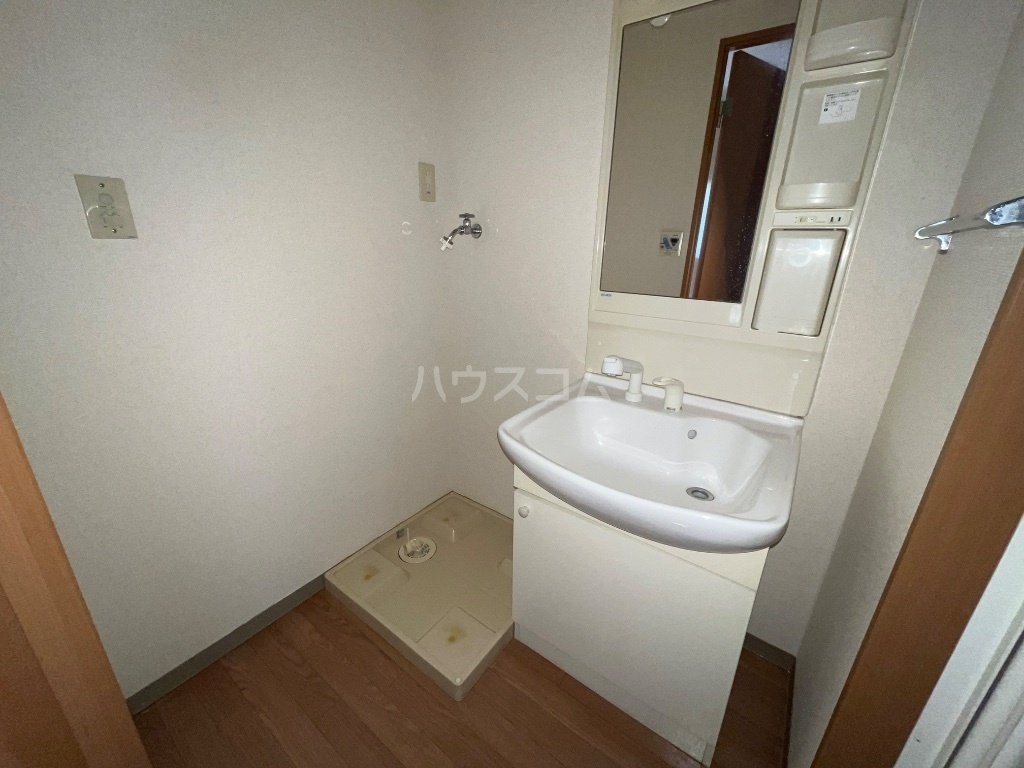 13/30 洗面