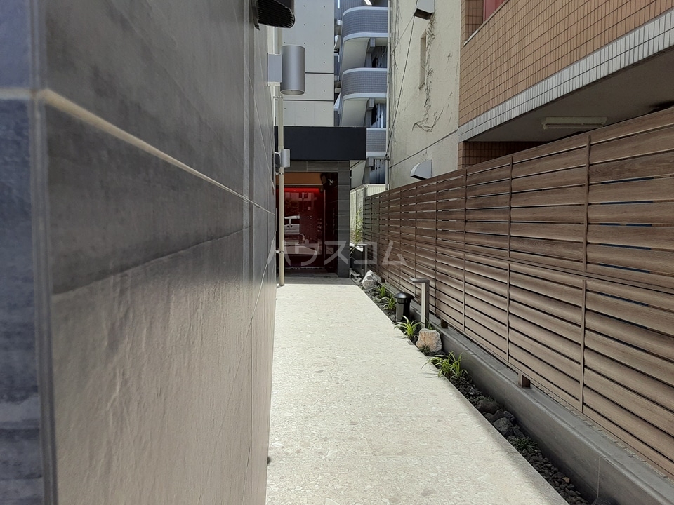 14/22 エントランス