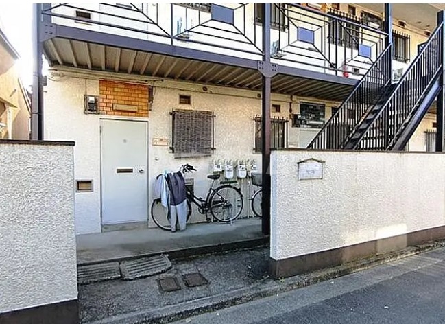 22/24 エントランス