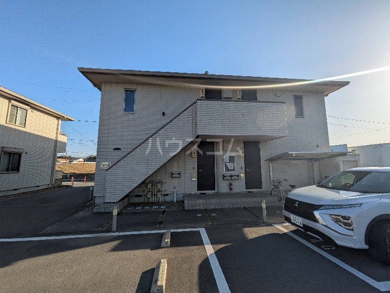 24/30 エントランス