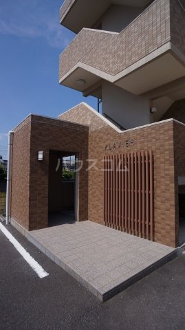 21/27 エントランス