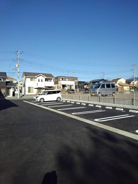 14/20 駐車場