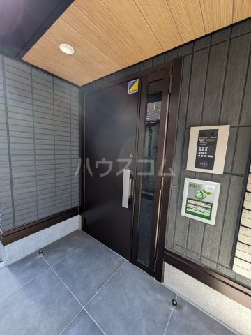 20/28 エントランス