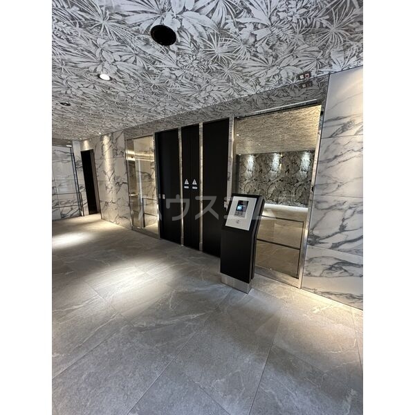 20/25 エントランス