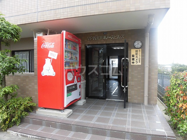 2/4 エントランス