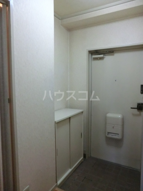 13/30 玄関