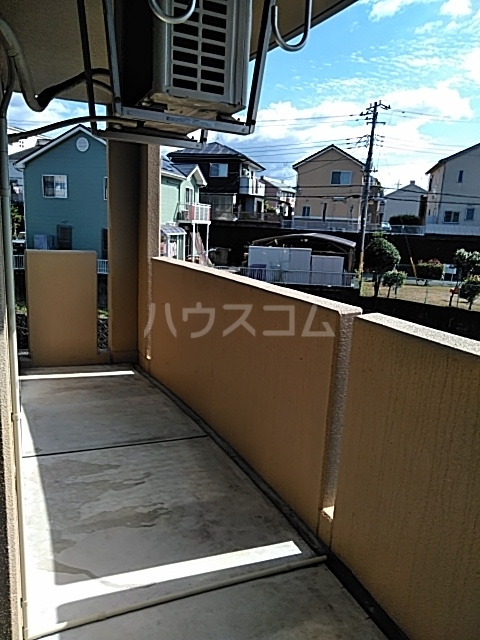 19/28 バルコニー