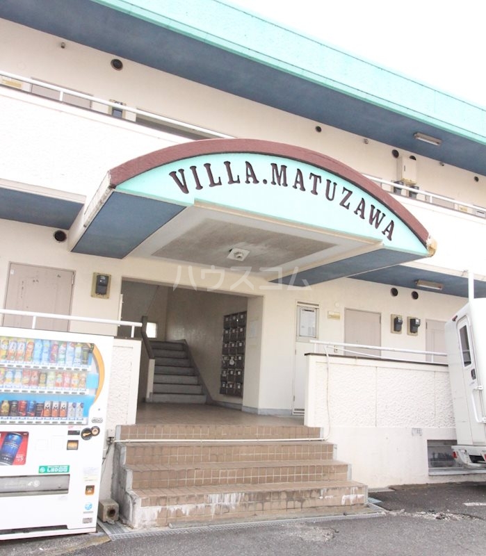 16/20 エントランス