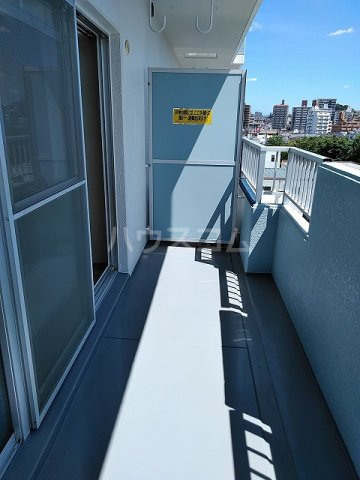 23/30 バルコニー