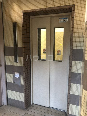 3/5 エントランス