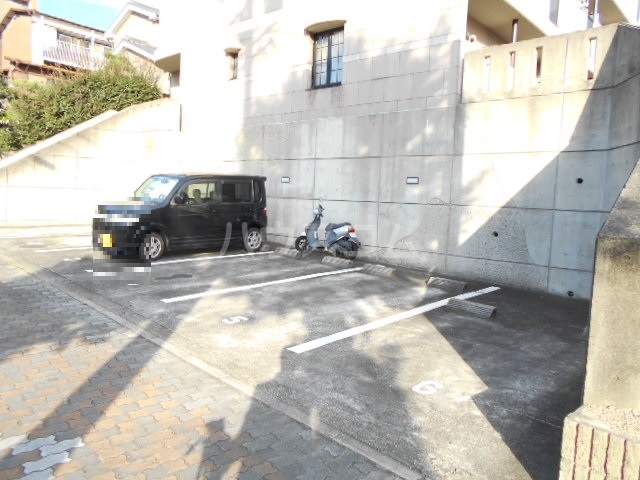 3/5 駐車場