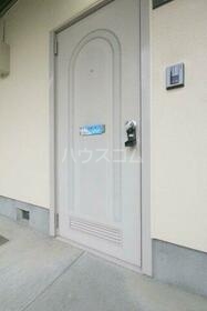 16/21 エントランス