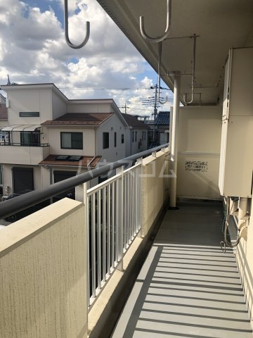 23/30 バルコニー