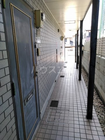 29/30 エントランス